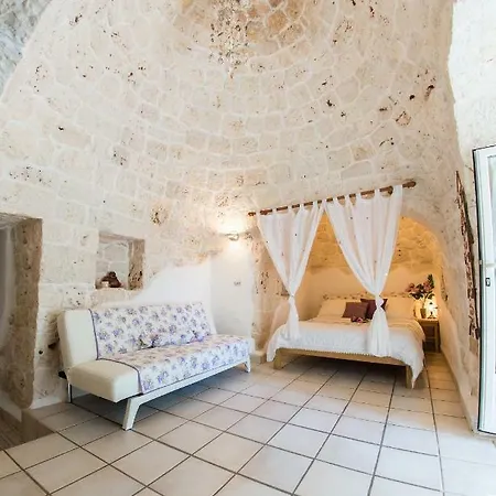 Trullo Mariposa * San Vito dei Normanni