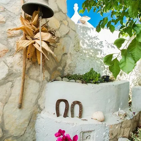 Trullo Mariposa * San Vito dei Normanni